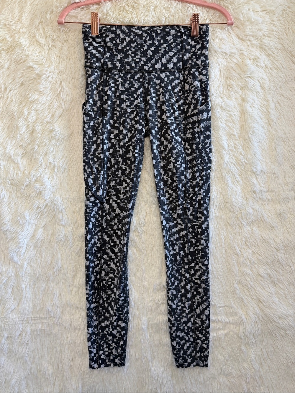 Lululemon Womens Fast And Free Hi Rise Leggings 4 Grey Multi Geometric Gym Yoga